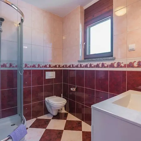 Joy Дом отдыха Лижнян